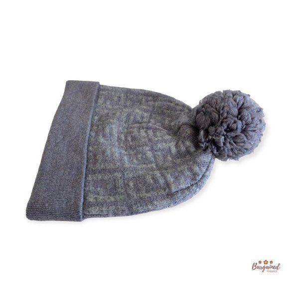 Authentic Fendi Bi-Colored Wool Gray/Light Gray Zucca Monogram PomPon Beanie Hat - Picture 10 of 12